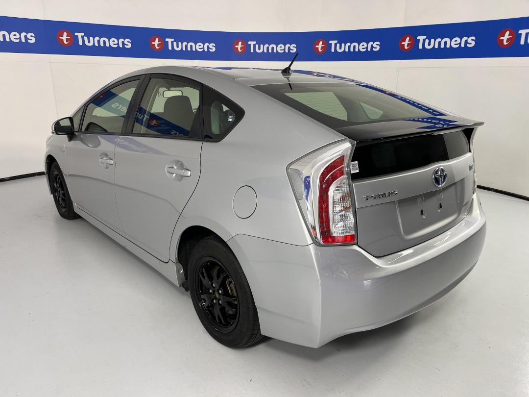 Photo '5' of Toyota Prius Photo '5' of Toyota Prius