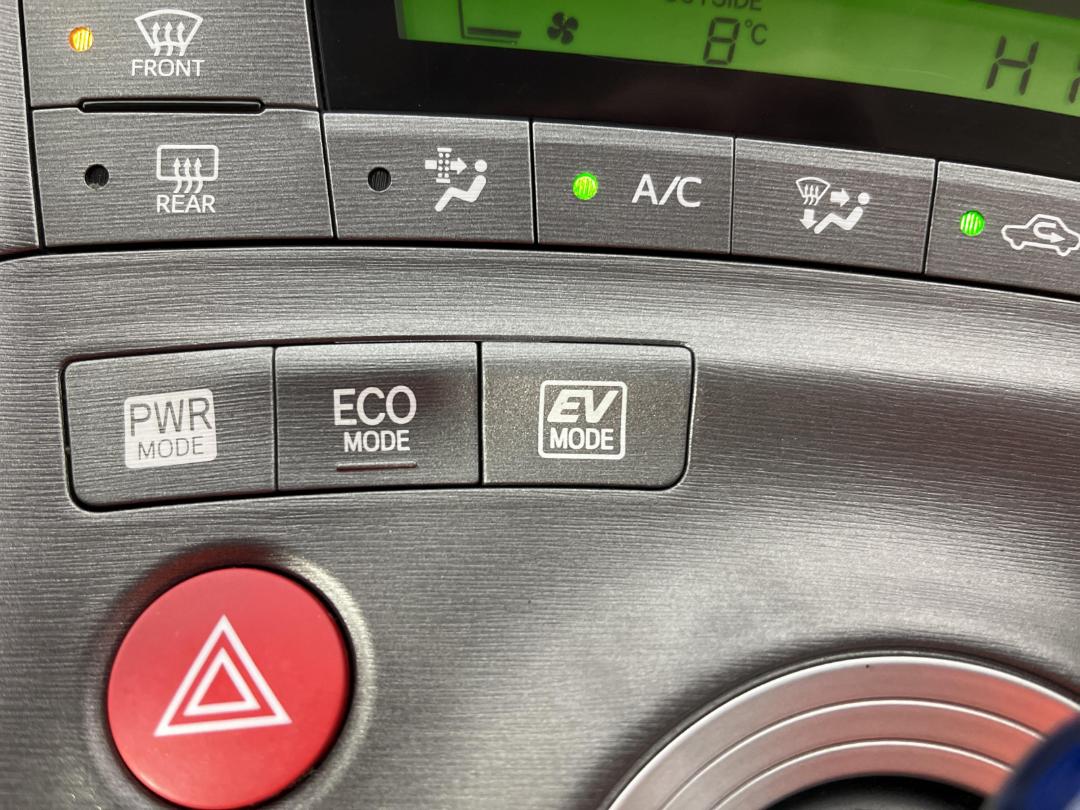 Photo '24' of Toyota Prius Photo '24' of Toyota Prius