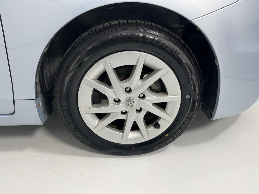 Photo '9' of Toyota Prius