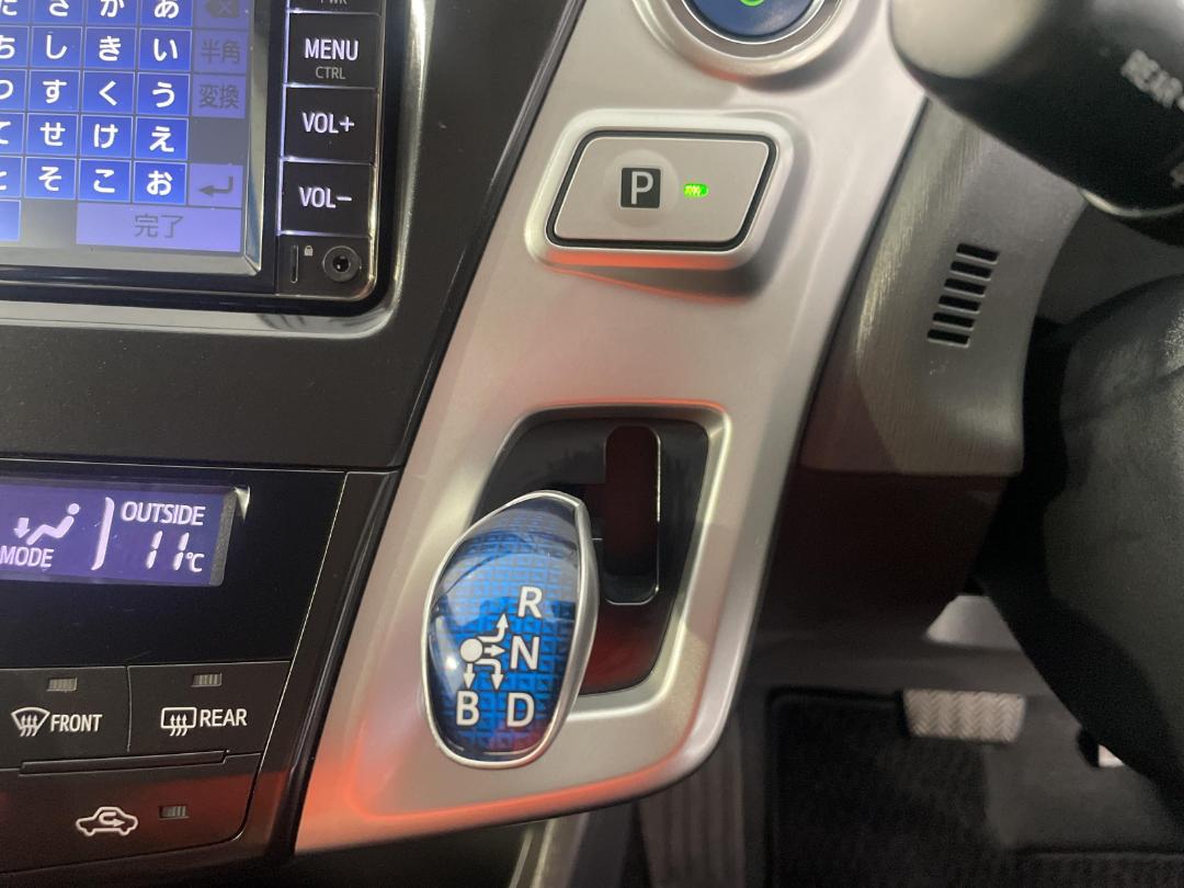 Photo '32' of Toyota Prius