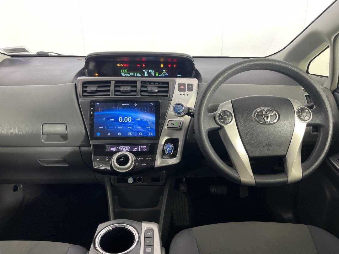 Photo '17' of Toyota Prius