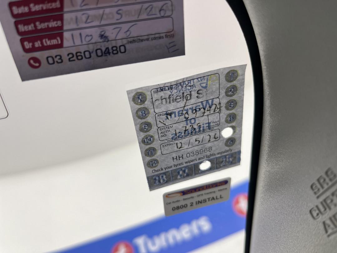 Photo '23' of Toyota Prius