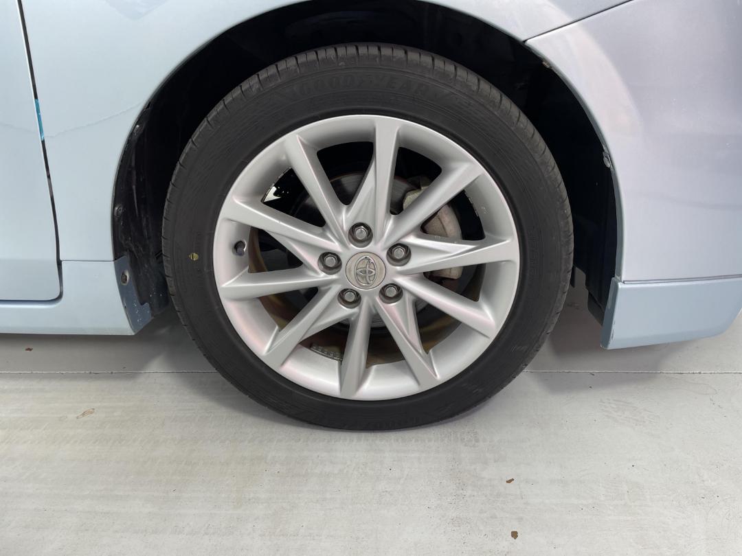 Photo '9' of Toyota Prius