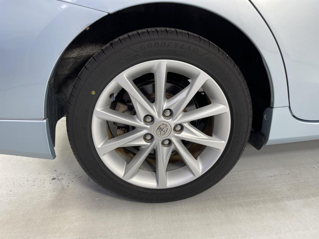 Photo '12' of Toyota Prius