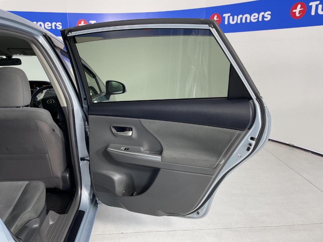 Photo '19' of Toyota Prius