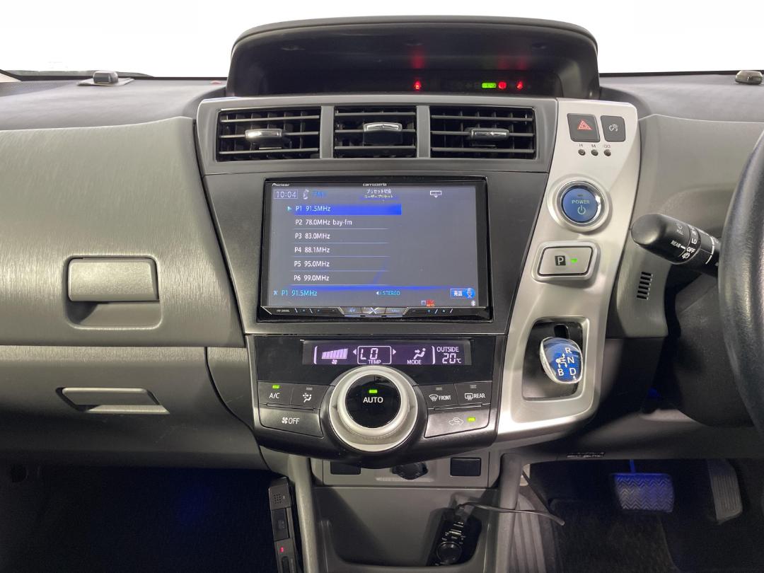 Photo '18' of Toyota Prius