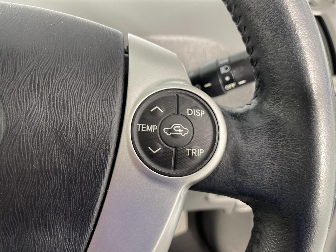 Photo '23' of Toyota Prius