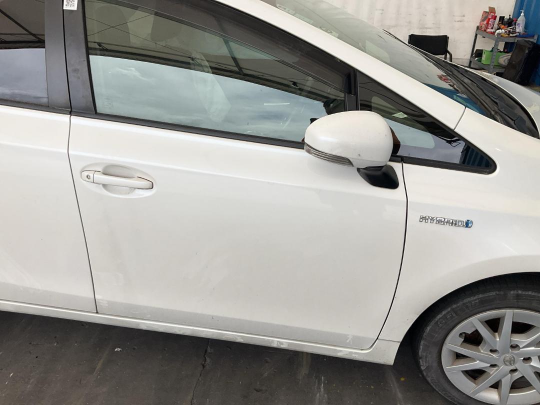 Photo '3' of Toyota Prius Photo '3' of Toyota Prius