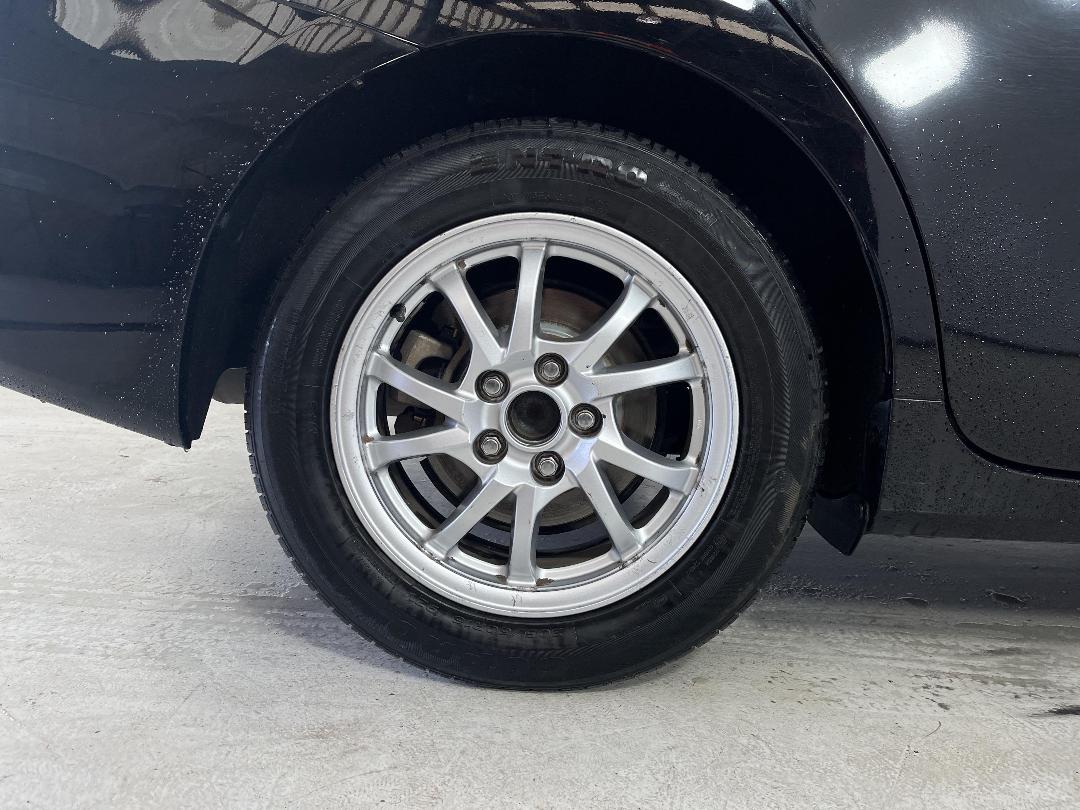 Photo '12' of Toyota Prius