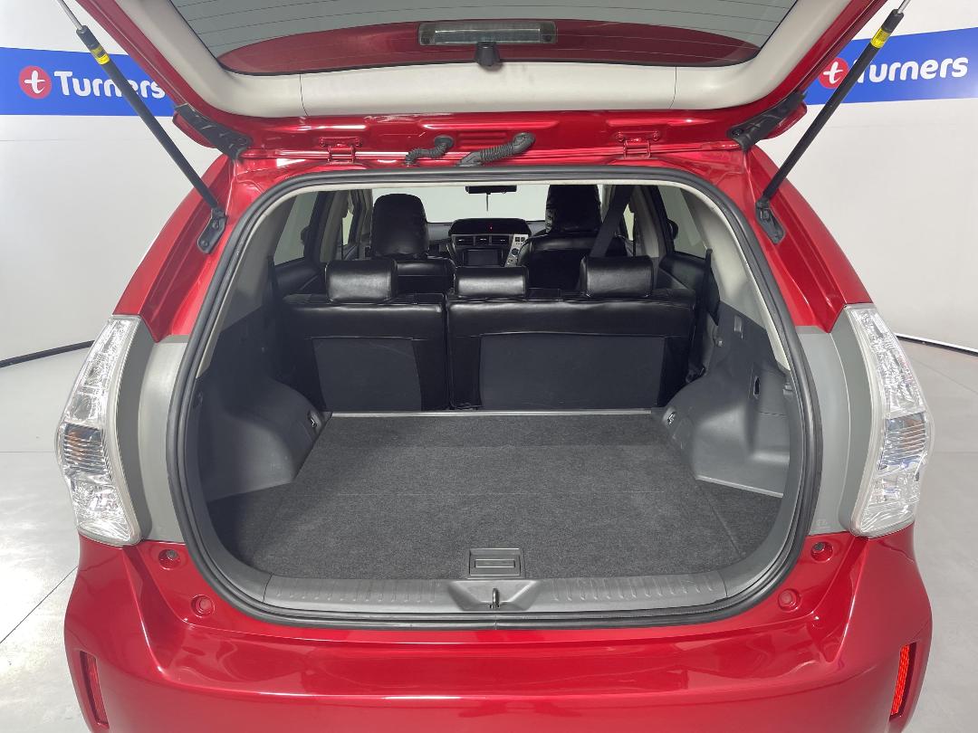 Photo '14' of Toyota Prius