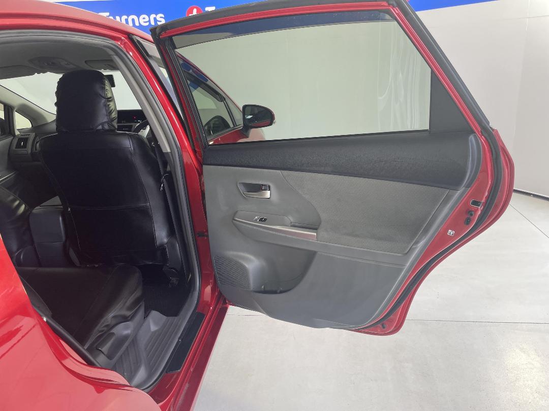 Photo '19' of Toyota Prius