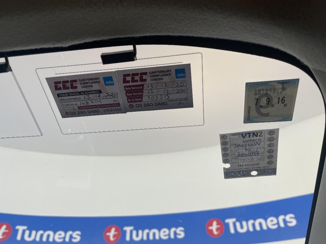 Photo '26' of Toyota Prius