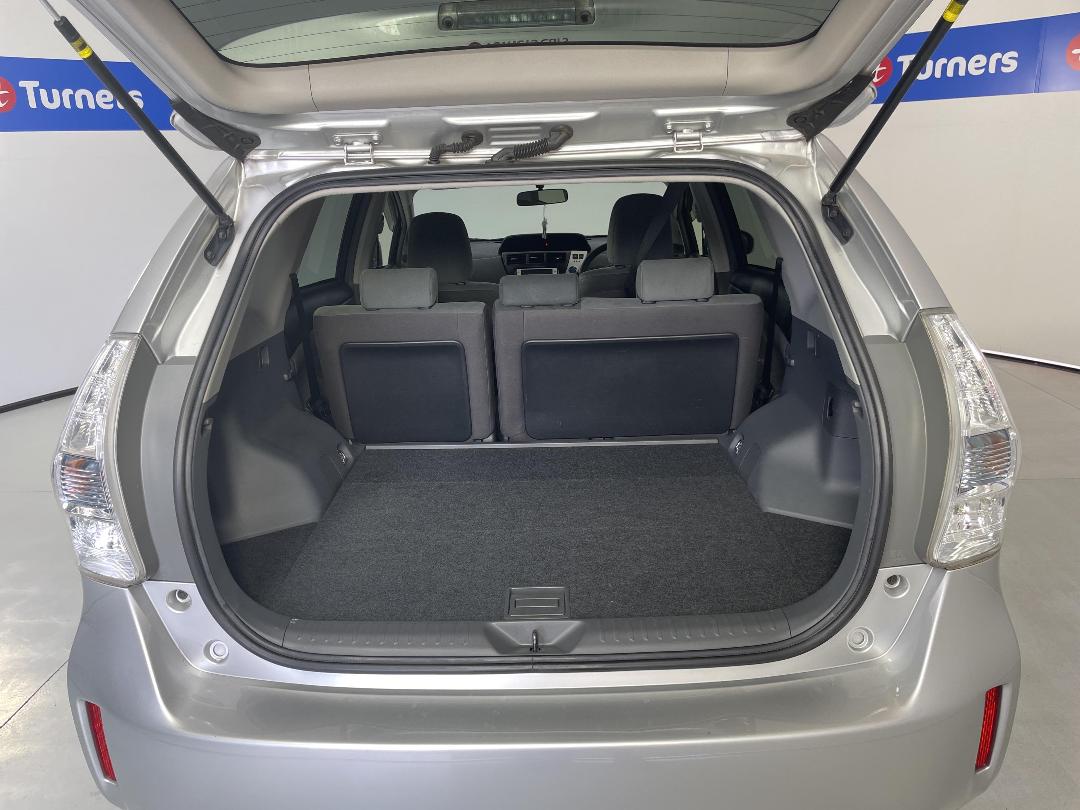 Photo '14' of Toyota Prius