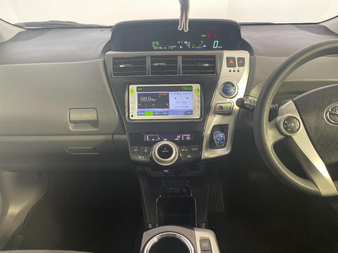 Photo '18' of Toyota Prius