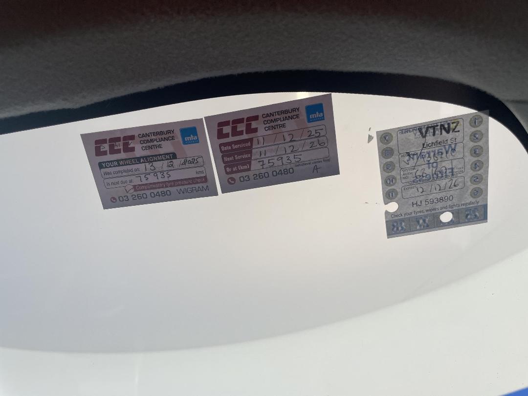 Photo '25' of Toyota Prius