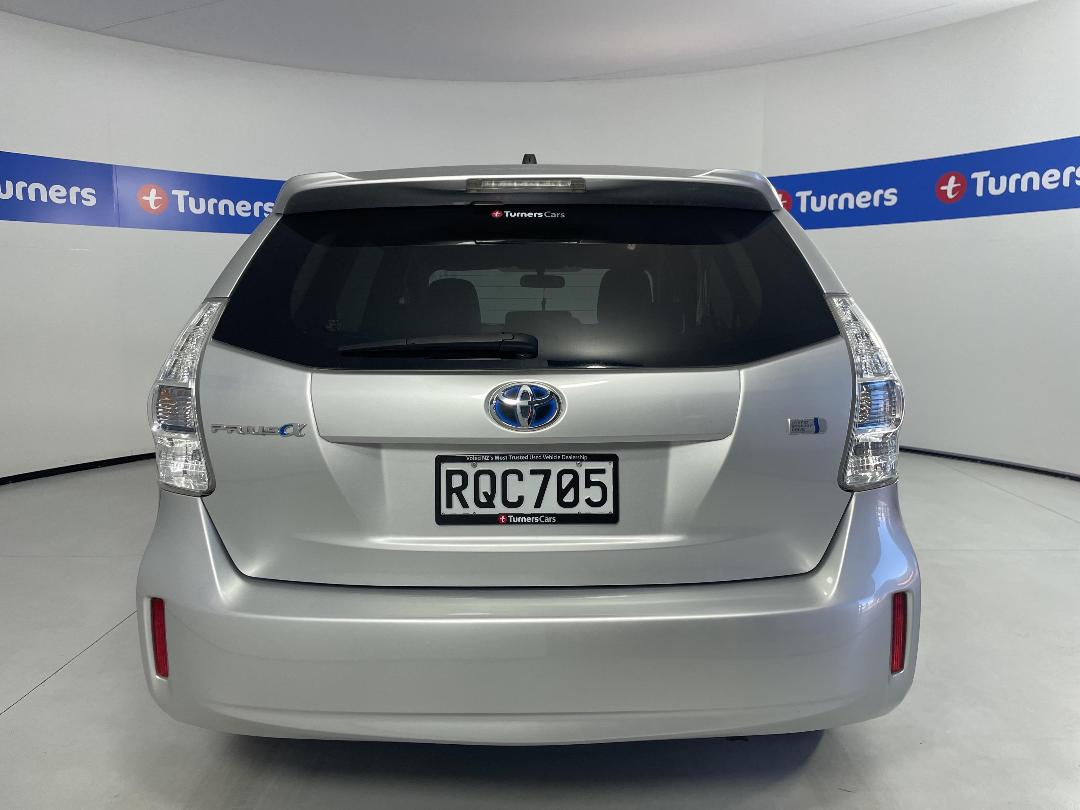 Photo '6' of Toyota Prius