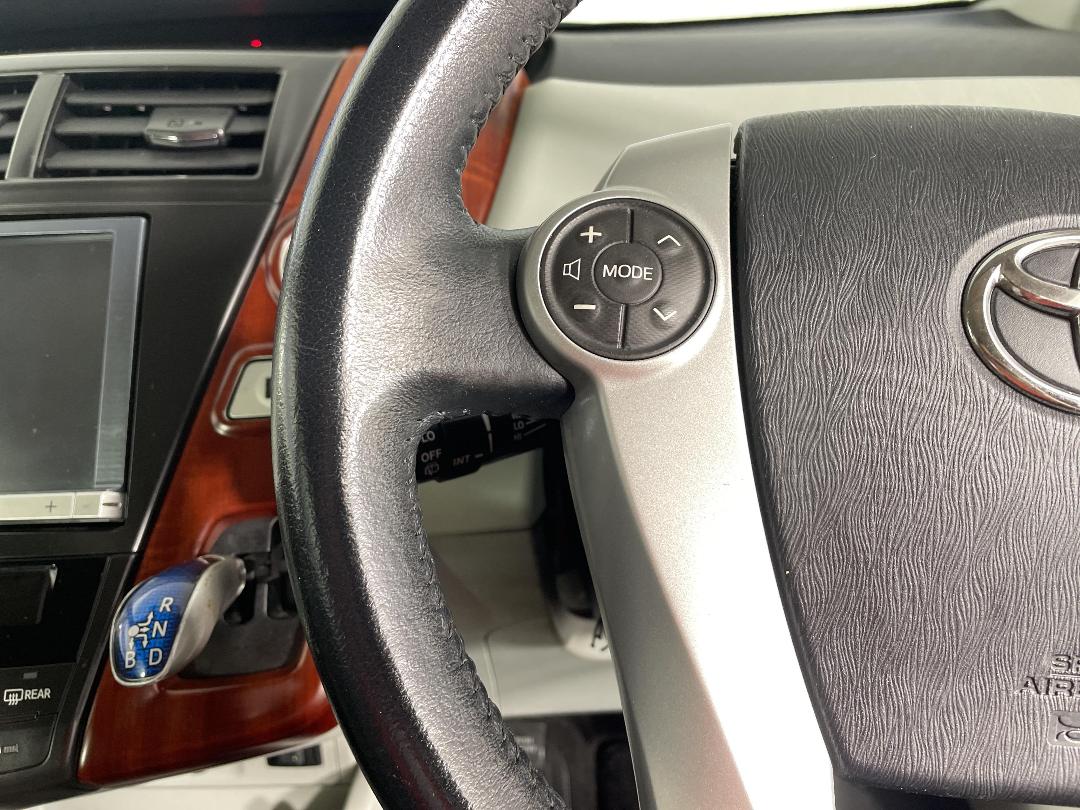 Photo '25' of Toyota Prius Photo '25' of Toyota Prius