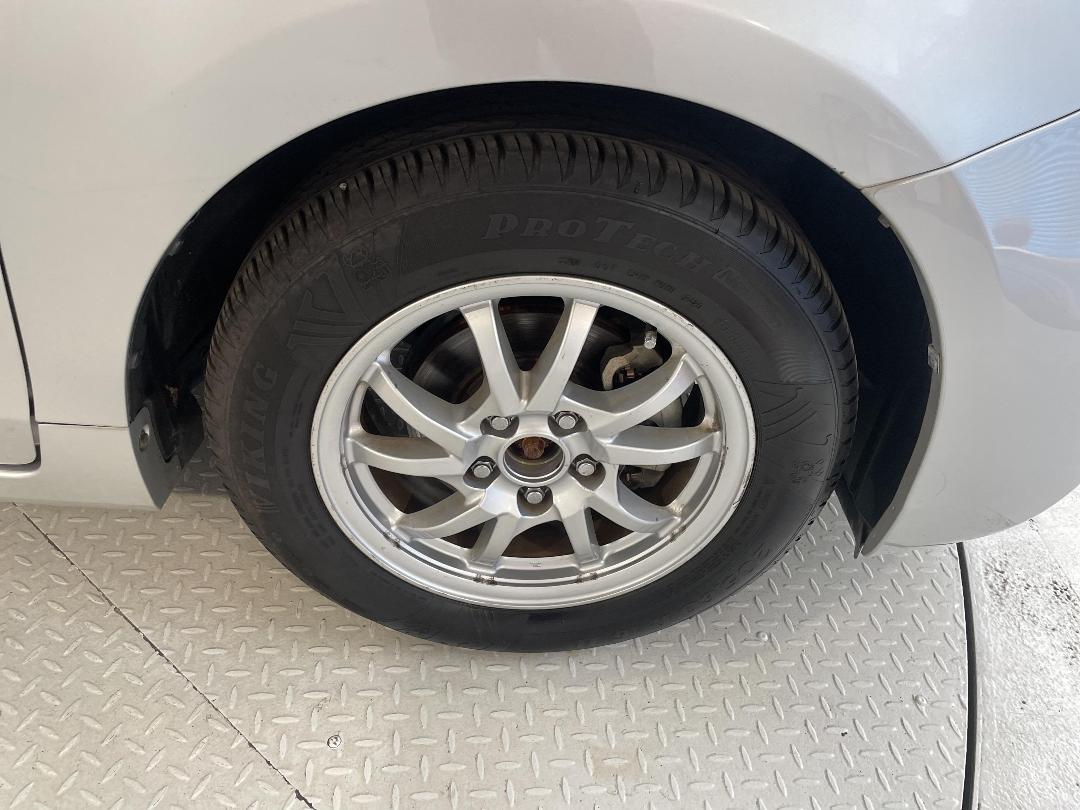 Photo '9' of Toyota Prius