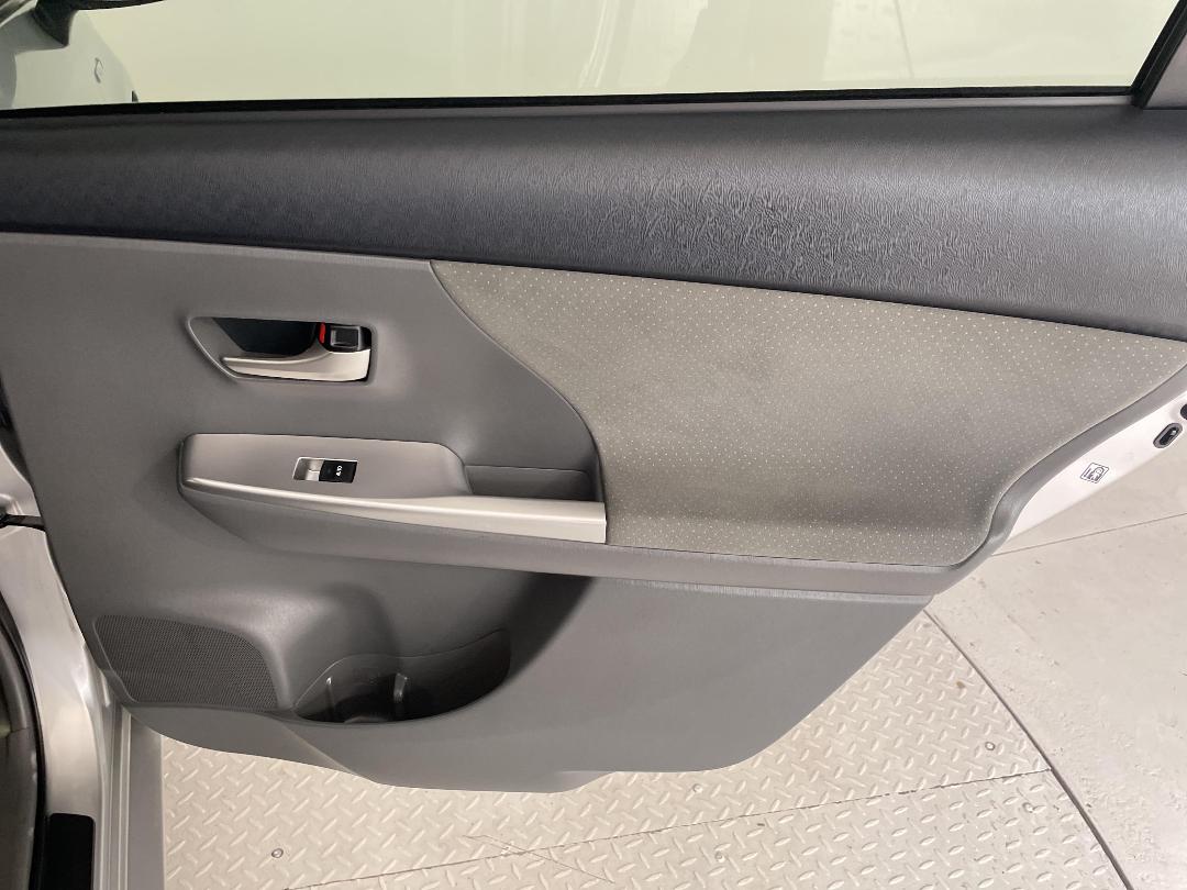 Photo '19' of Toyota Prius