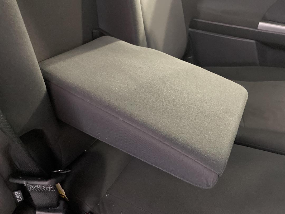 Photo '23' of Toyota Prius