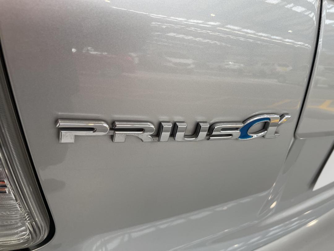 Photo '35' of Toyota Prius