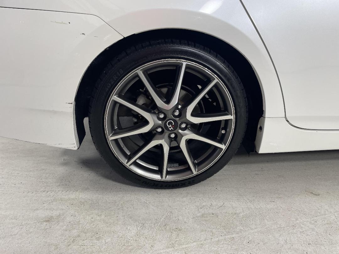 Photo '12' of Toyota Prius