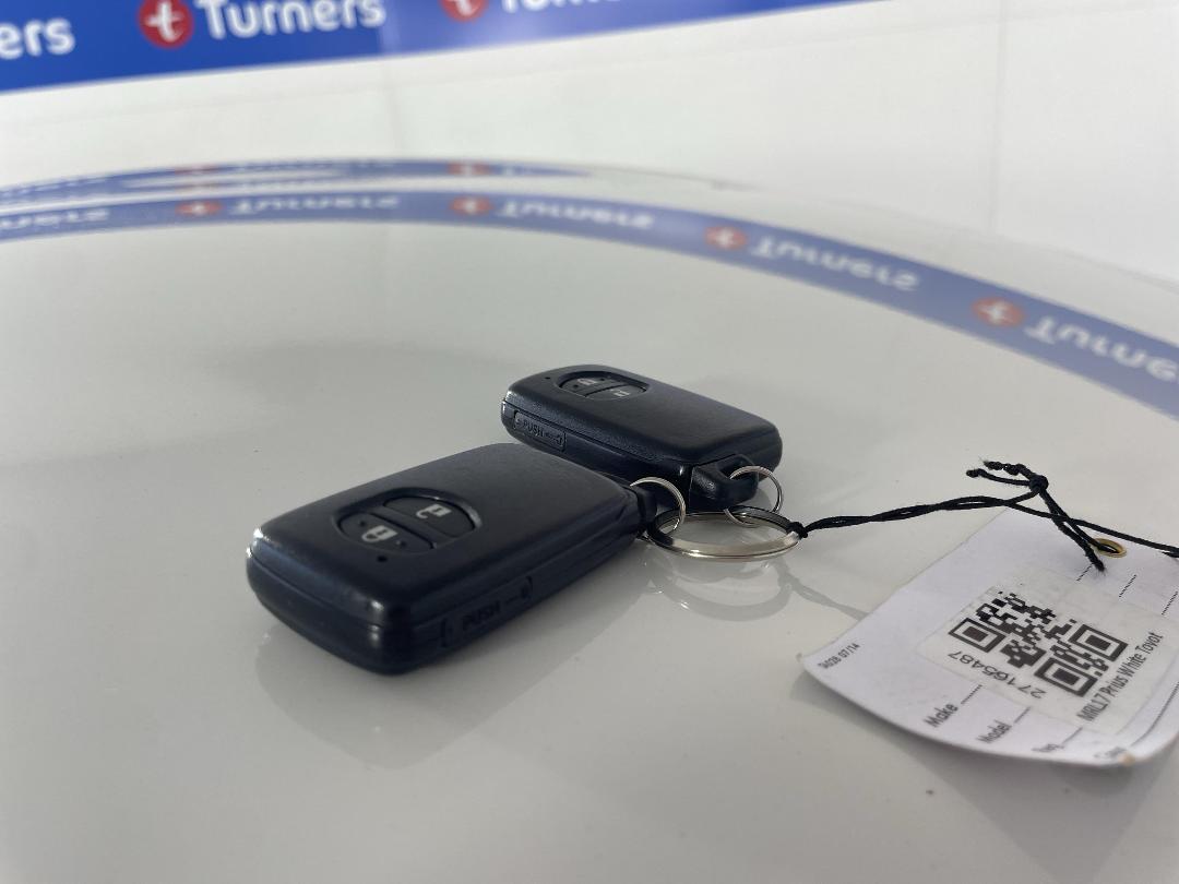 Photo '22' of Toyota Prius