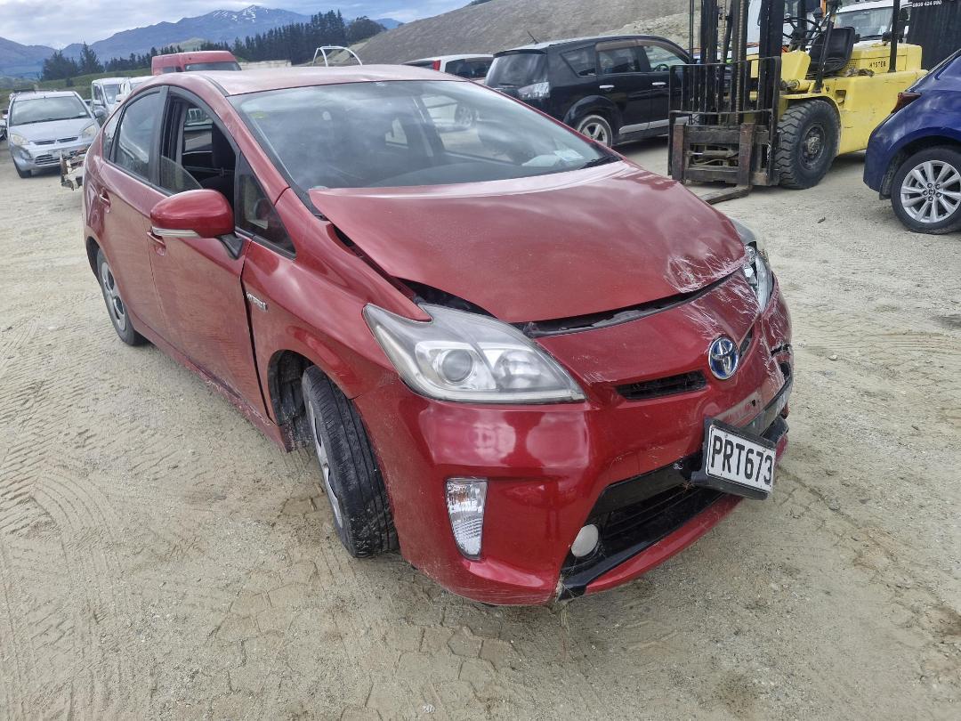 Photo '2' of Toyota Prius Hybrid Photo '2' of Toyota Prius Hybrid