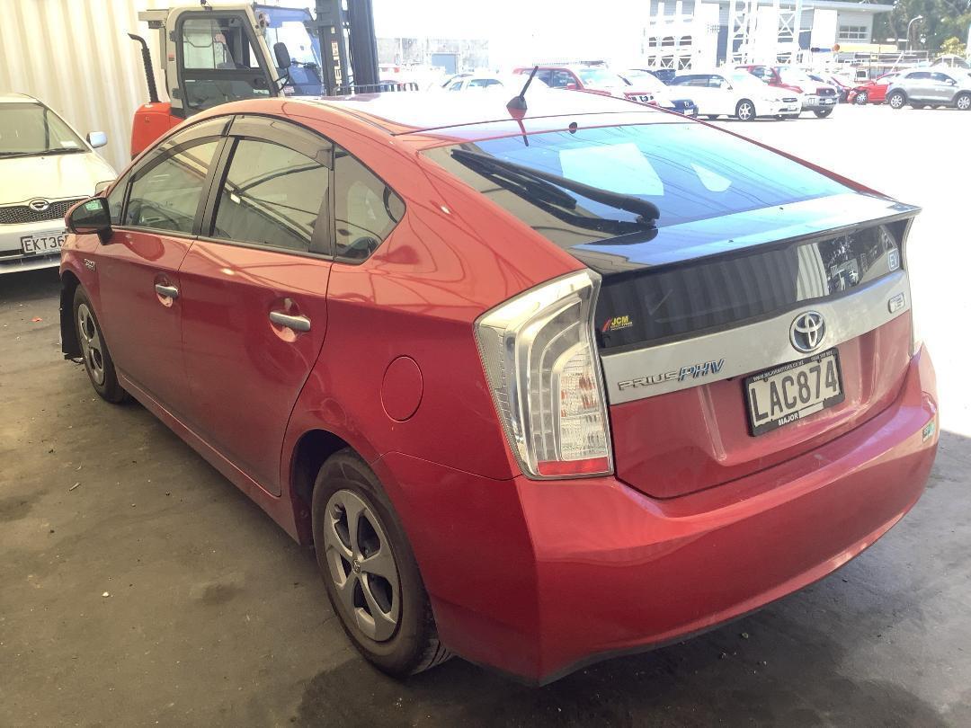 Photo '5' of Toyota Prius PHV Photo '5' of Toyota Prius PHV