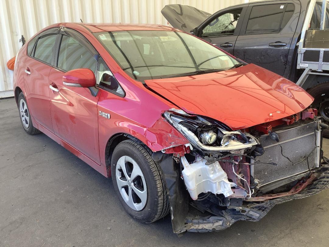 Photo '10' of Toyota Prius PHV Photo '10' of Toyota Prius PHV