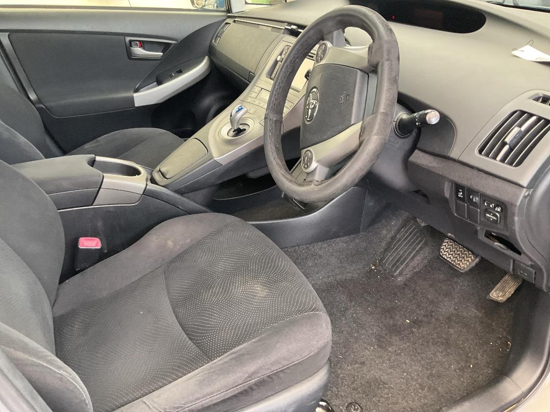 Photo '7' of Toyota Prius