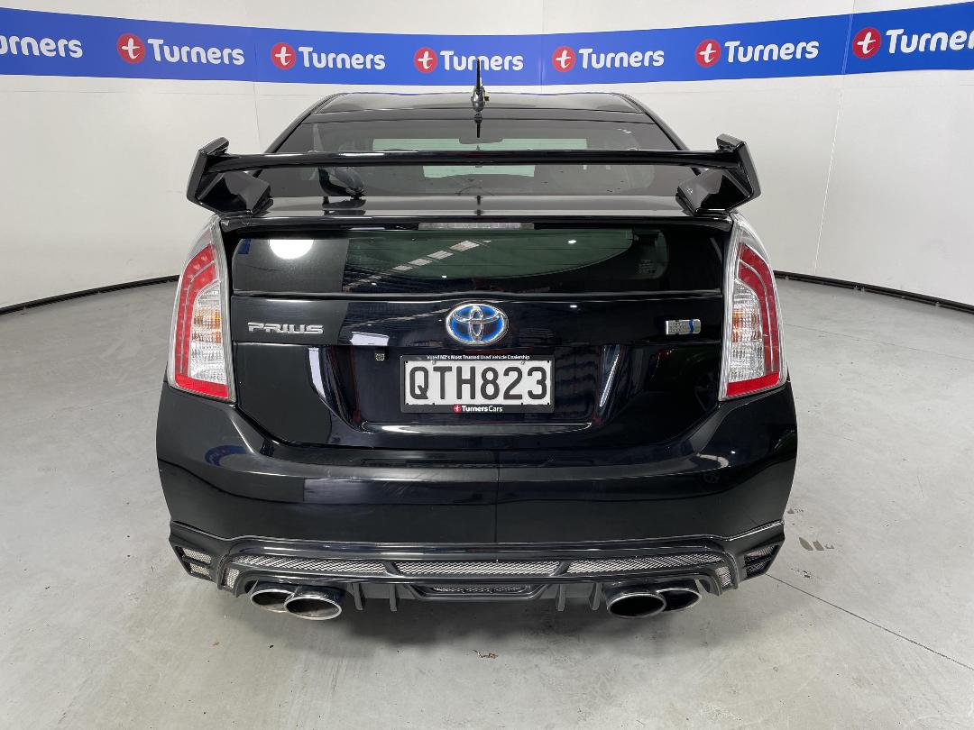 Photo '6' of Toyota Prius Photo '6' of Toyota Prius