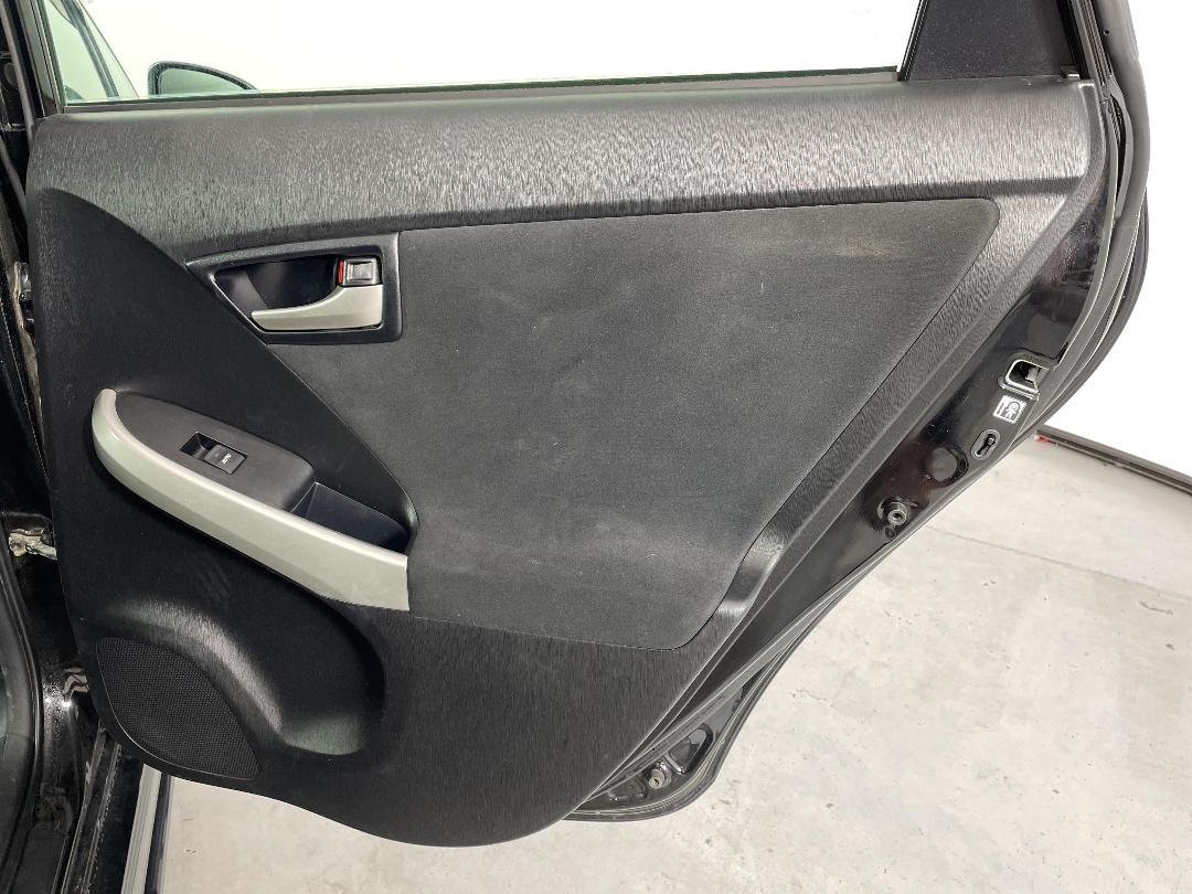 Photo '19' of Toyota Prius Photo '19' of Toyota Prius