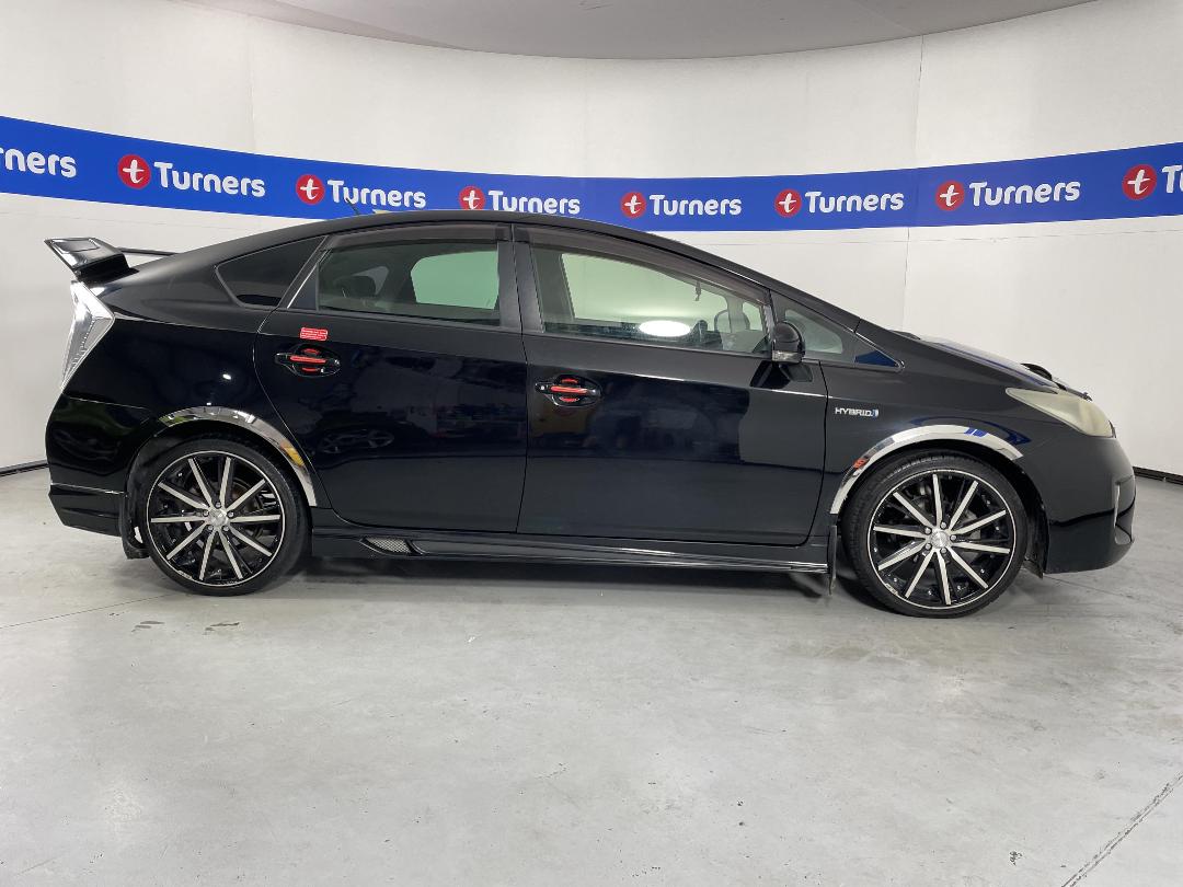 Photo '23' of Toyota Prius Photo '23' of Toyota Prius