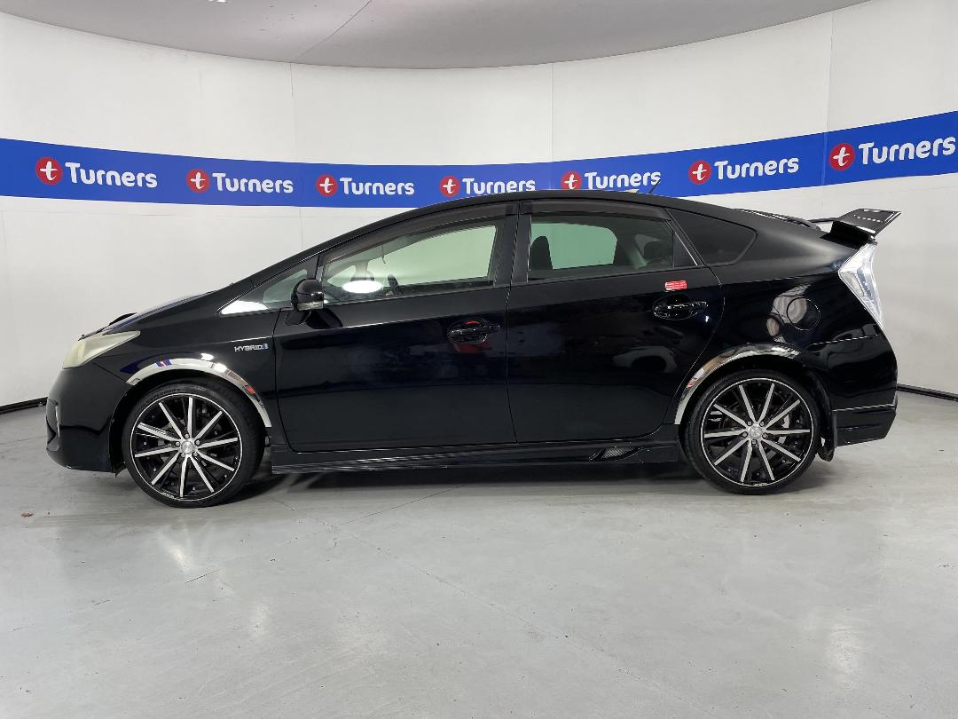 Photo '24' of Toyota Prius Photo '24' of Toyota Prius