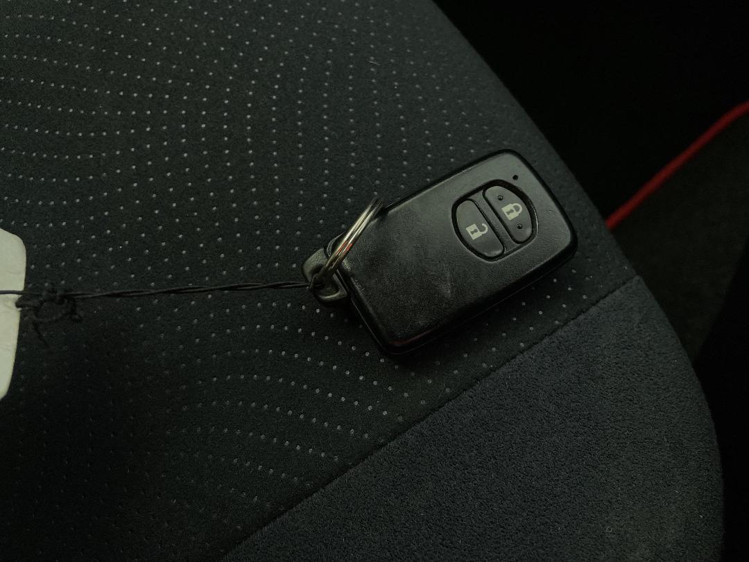 Photo '22' of Toyota Prius Photo '22' of Toyota Prius