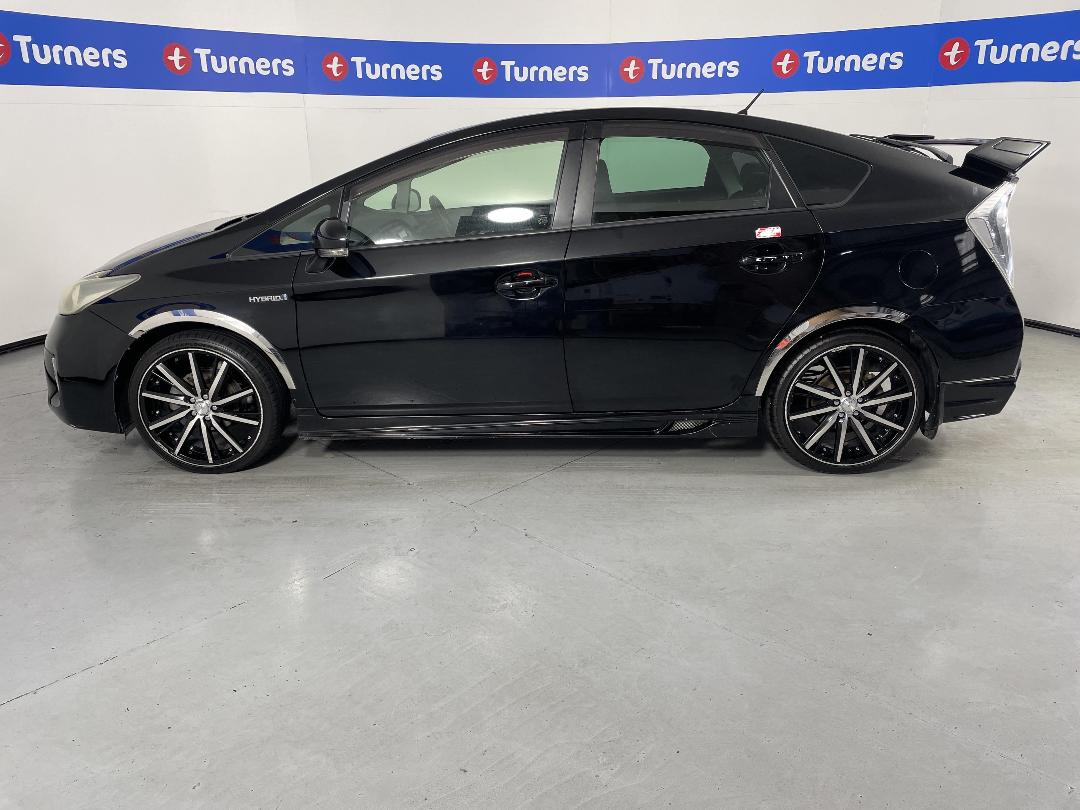 Photo '24' of Toyota Prius Photo '24' of Toyota Prius