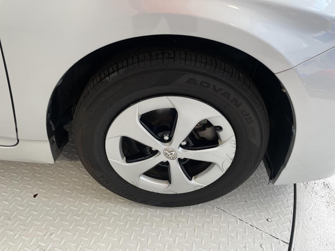 Photo '9' of Toyota Prius Photo '9' of Toyota Prius