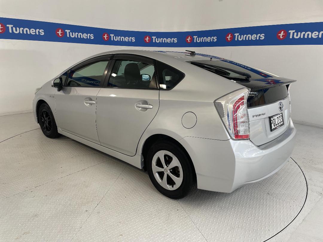 Photo '5' of Toyota Prius Photo '5' of Toyota Prius