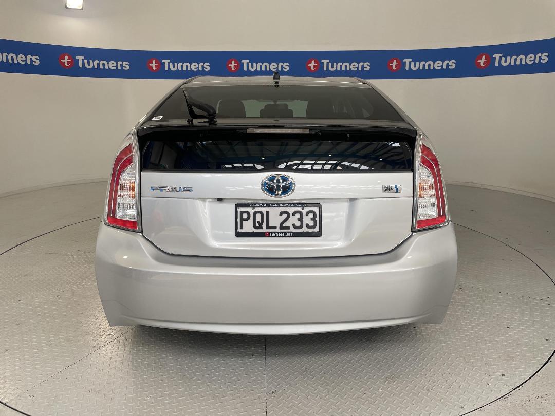 Photo '6' of Toyota Prius Photo '6' of Toyota Prius