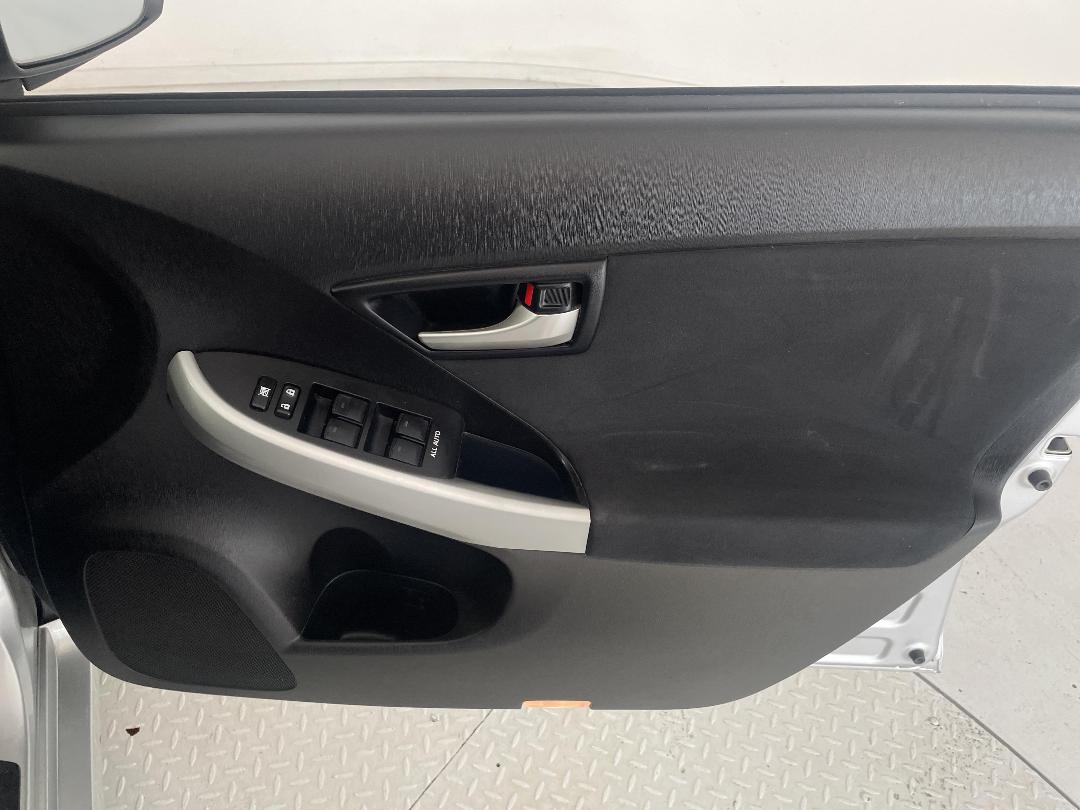 Photo '15' of Toyota Prius Photo '15' of Toyota Prius