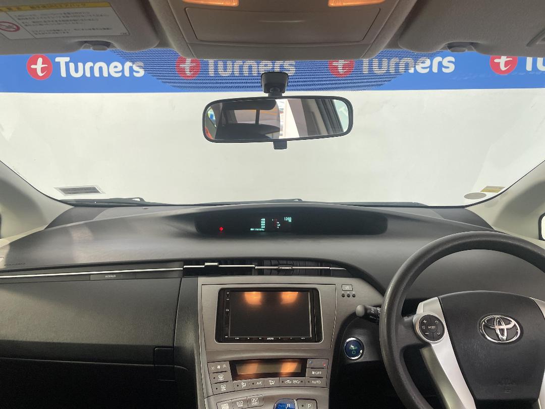 Photo '17' of Toyota Prius Photo '17' of Toyota Prius