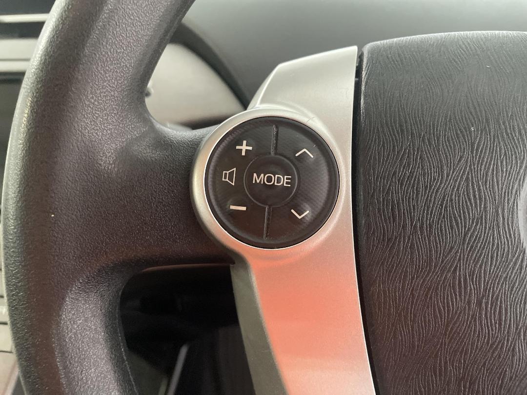 Photo '27' of Toyota Prius Photo '27' of Toyota Prius