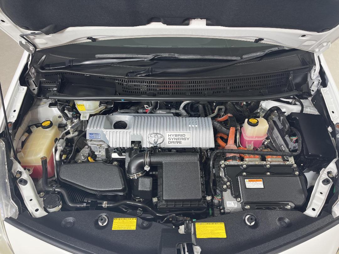 Photo '13' of Toyota Prius Photo '13' of Toyota Prius