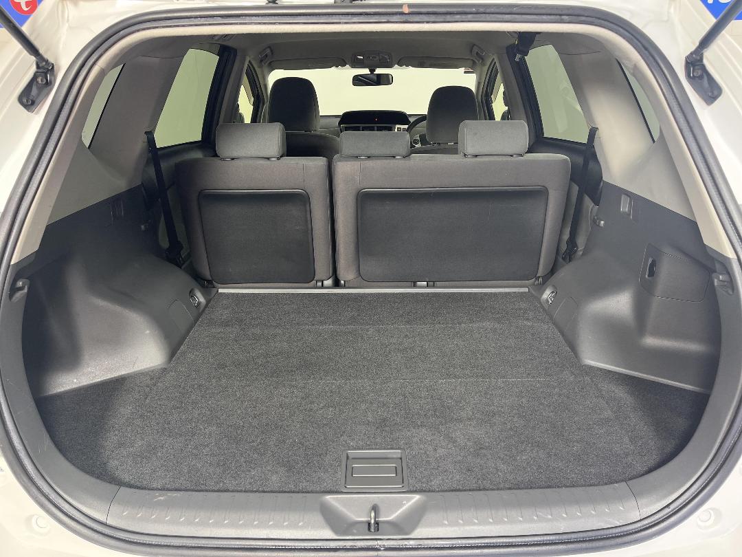 Photo '14' of Toyota Prius Photo '14' of Toyota Prius