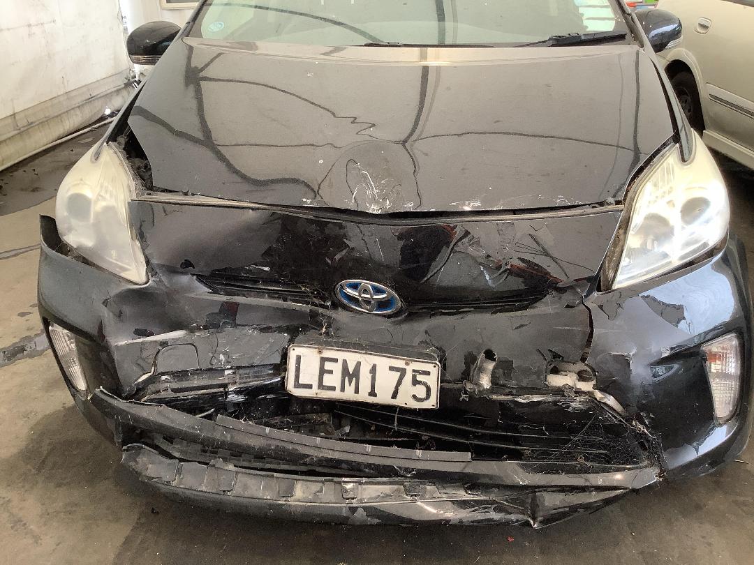 Photo '3' of Toyota Prius Photo '3' of Toyota Prius