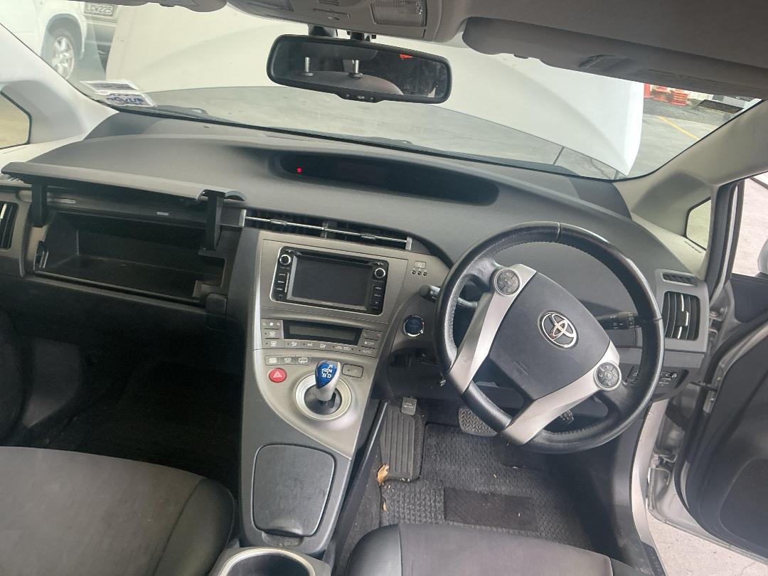 Photo '24' of Toyota Prius Photo '24' of Toyota Prius