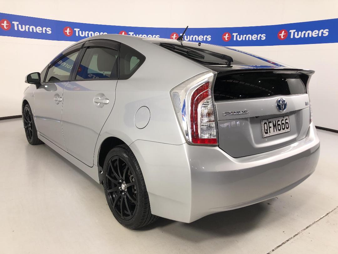 Photo '5' of Toyota Prius