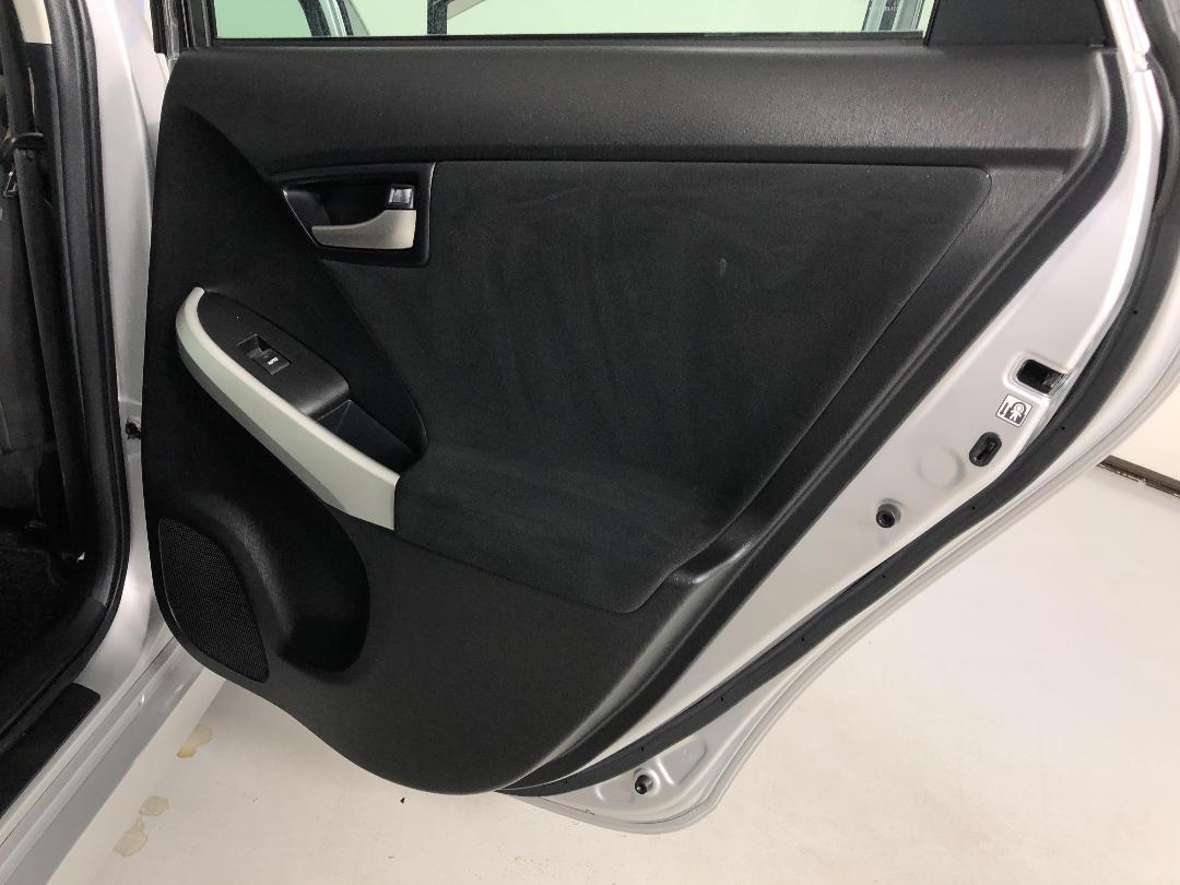 Photo '19' of Toyota Prius