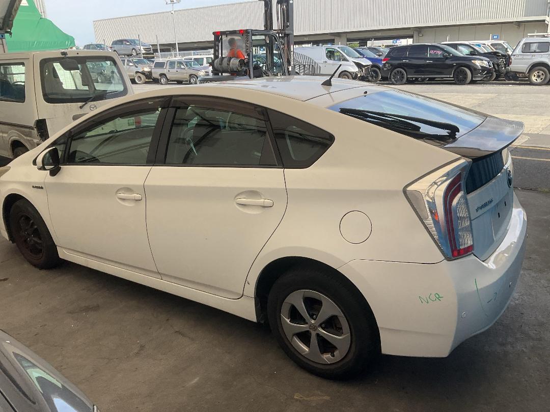 Photo '4' of Toyota Prius Hybrid